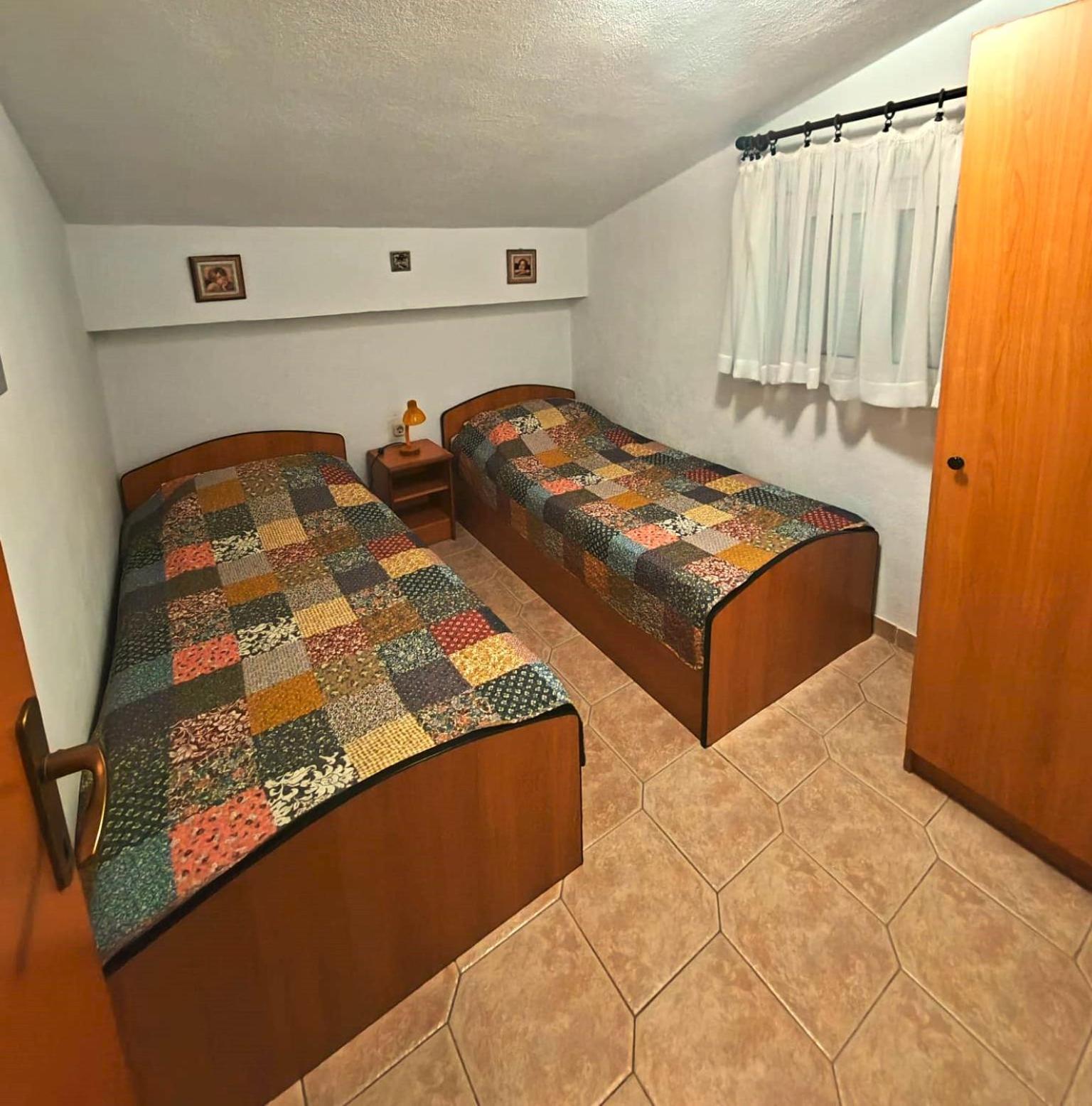 Apartments Turan Centrally Located With Free Parking Igrane Eksteriør bilde